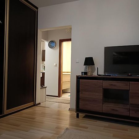 Apartament Paderewskiego 1 Zielonka  Eksteriør billede