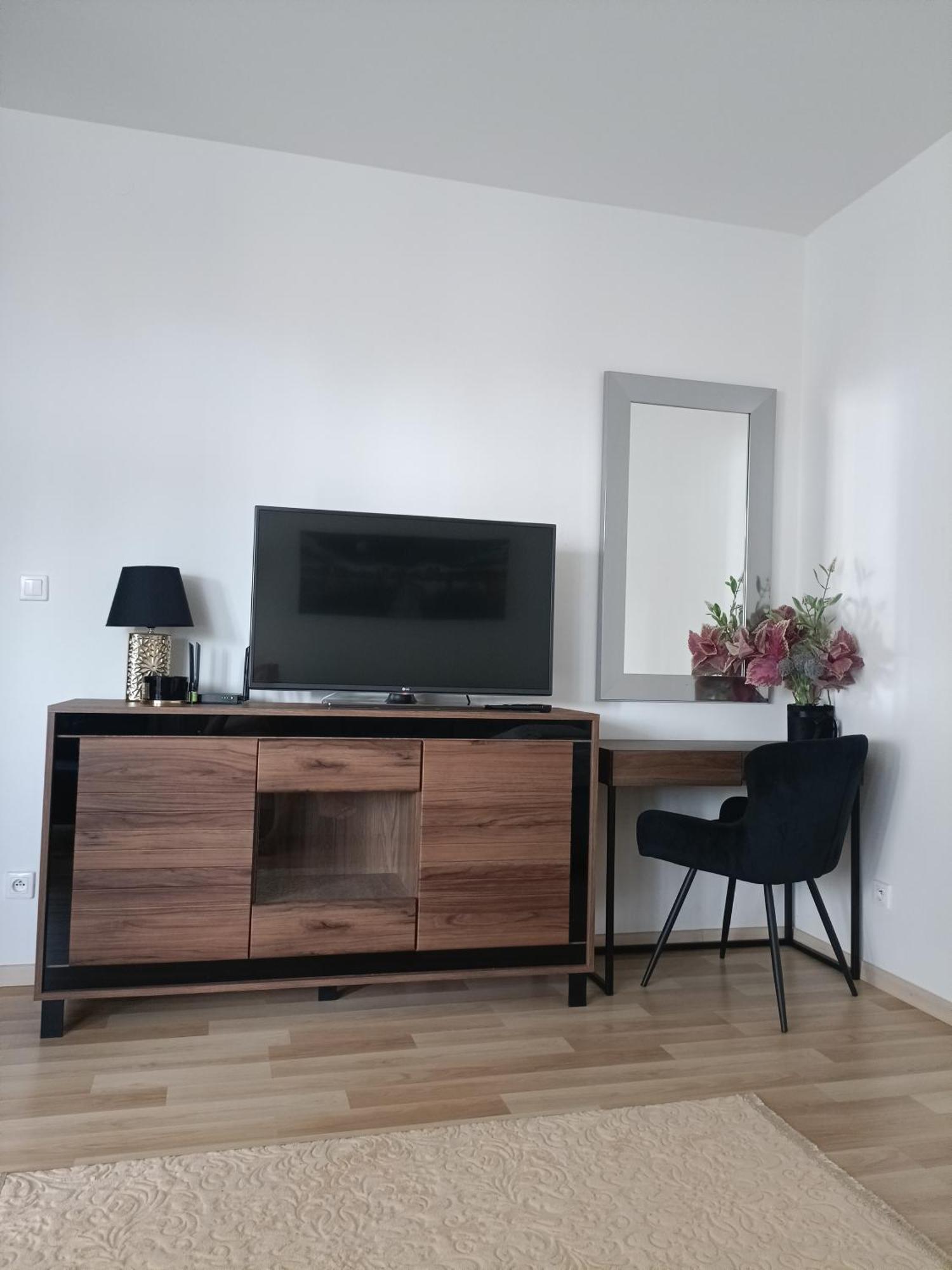 Apartament Paderewskiego 1 Zielonka  Eksteriør billede